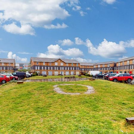 Apartamento Elegant 1Bed Flat With Parking 5 Min To Hackney Wick Londres Exterior foto